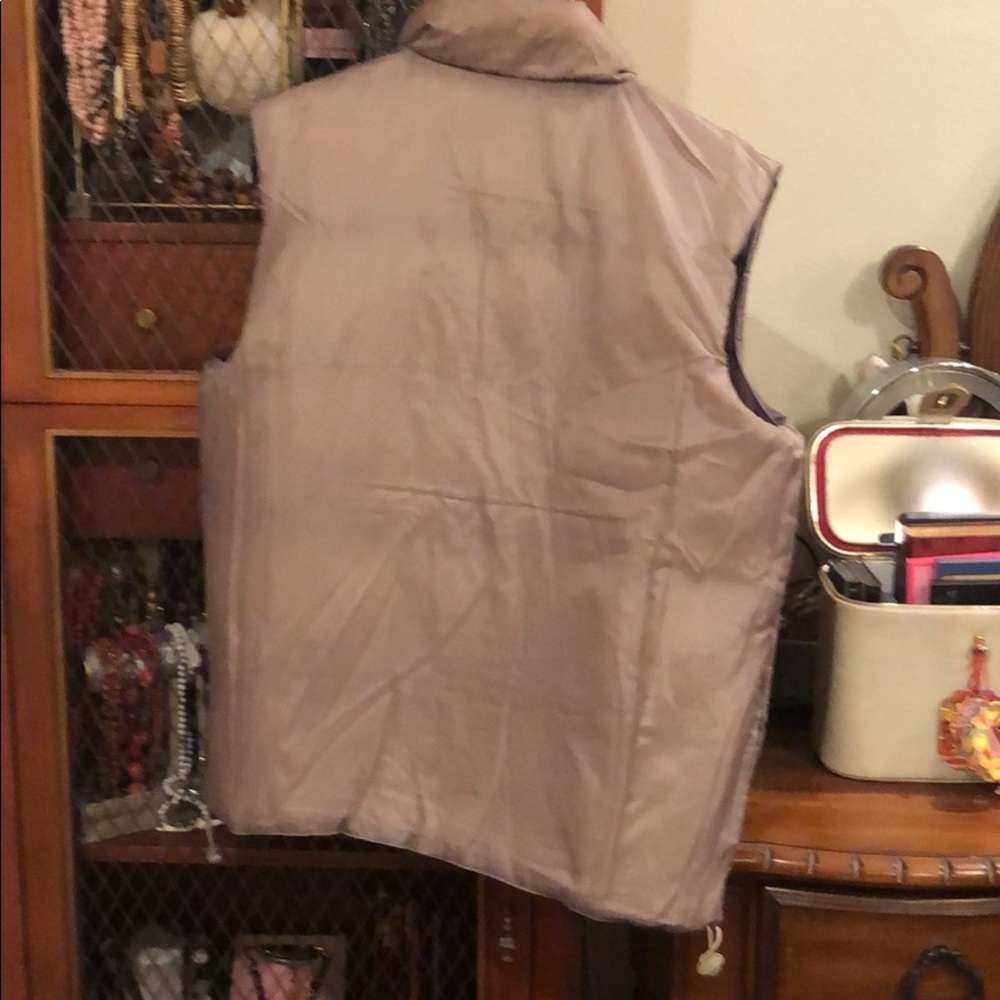 Reversible vest - Picture 6 of 6
